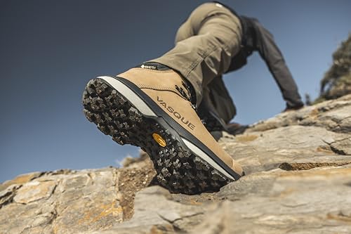 Image of Vasque Men's St. Elias Waterproof Hiking Boot
