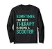 Skate Hall Therapy sta cavalcando uno scooter vintage stile retrò Maglia a Manica