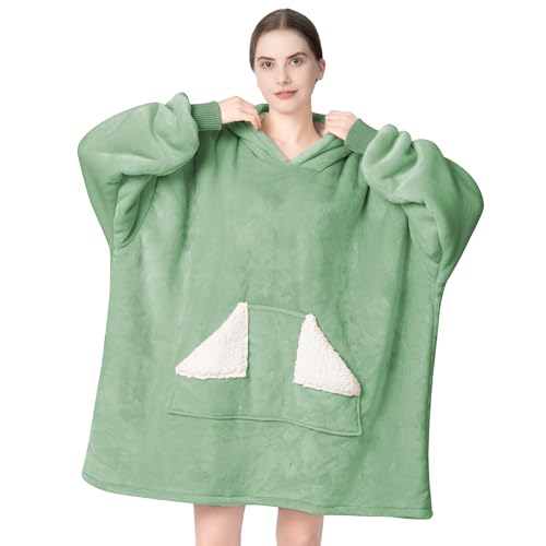 Touchat Wearable Blanket Hoodie, Oversized Sherpa Blanket Sweatshirt with Hood Pocket and Sleeves, Gifts Hooded Blanket for Adult Women Men (Light Green)