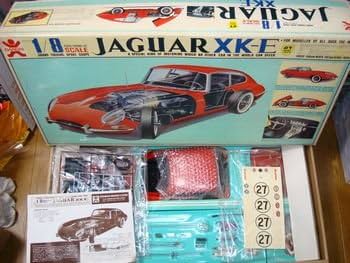 【希少】バンダイ　JAGUAR XK-E 1/8スケールモデルキット 希少】バンダイ JAGUAR XK-E 1/8スケールモデルキット