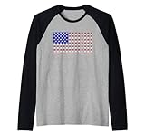 Cliquez sur notre nom de marque pour voir nos autres designs. Ce t-shirt est idéal pour un anniversaire, la Saint-Valentin, Thanksgiving, Noël et la fête des pères, pour homme et femme. Idéal si votre grand-mère, grand-père, grand-mère, maman ou papa aime le camping.