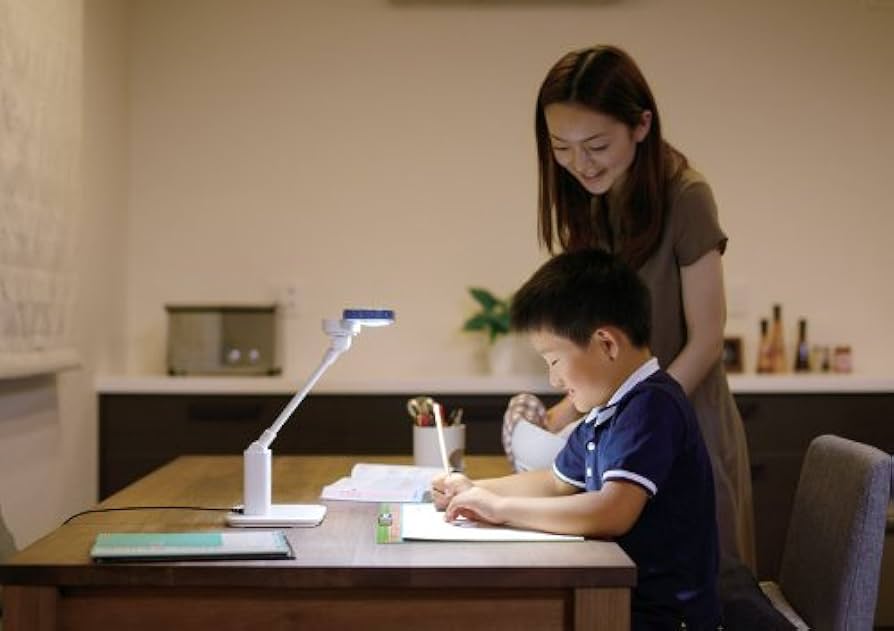 (未使用･未開封品)　TWINBIRD 子供専用 LEDキッズライト LE-H501W ホワイト LE-H501W 60wa65s Amazon | TWINBIRD 子供専用 LEDキッズライト LE-H501W ホワイト