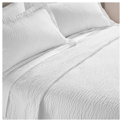 Courtyard by Marriott Textured Coverlet - Lightweight Coverlet with Wash-Activated Ripple Texture Exclusively for Courtyard - White - Queen, Perfect for Warmer Temperatures, Breathable