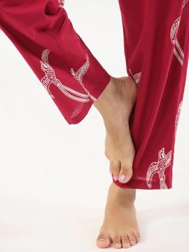Image of Women's Pure Cotton Bird Printed Night Suit Top and Pyjama Set.