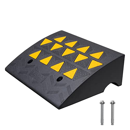 VEVOR Rubber Curb Ramp 6 Rise Height Sidewalk Threshold Ramp 14.6 Width 19.3 Length Driveway Ramp 33069 lbs Load Capacity for Curb for Forklifts Trucks Buses Cars Wheelchairs Bike
