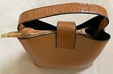 Review Image by F. Hill F. Hill