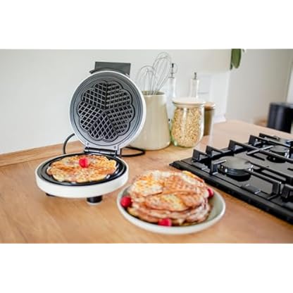 Steba Waffeleisen, für 5 Herzwaffeln, 16,5 cm Durchmesser, Fettarmes Backen durch Antihaftbeschichtung, stufenlose Temperaturregelung, optimale Bräunung, 1000 Watt, WE 16 – Bild 3