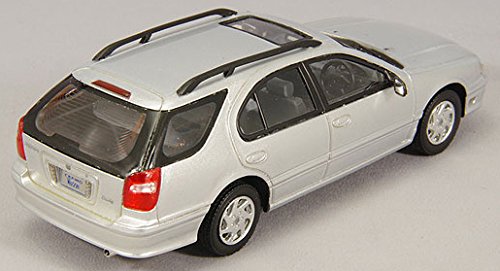Amazon.co.jp: CAM 1/43 日産 セフィーロ ワゴン (WA32) 1997年