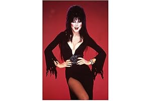 Elvira: Strike a Pose with the Mistress of the Dark!