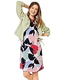 Das sommerliche Print rundet das luftige Kleid ohne Ärmel ab.