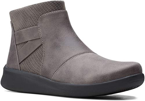 Clarks Women's Sillian 2.0 Hi Ankle Boot3