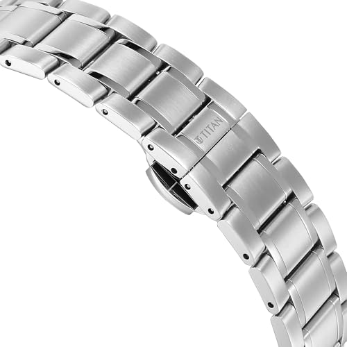 Image of Edge Edge Plain 2 Hands Blue Round Dial Silver A1Stainless Steel Strap Men's Watch - NU1843SM04