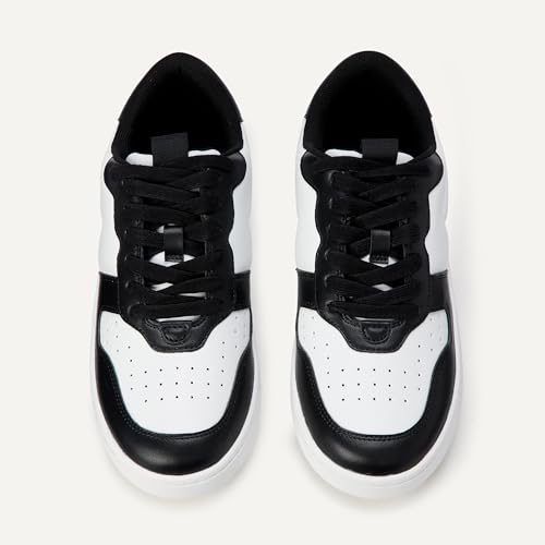 Image of Amazon Essentials Women's Low Top Court Sneakers with Padded Collar