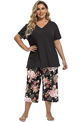 Image of Vozanet Women's Pajamas Set Soft V Neck Sleepwear Top and Capri Pj Lounge Sets Cartoon Heart Shape Cat Nighty Plus Size