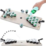 pong spiel scratch ✔ DER PARTY ALLROUNDER & GESCHENKIDEE - Hammermäßiges Geschenk für Wohnungseinweihungsfeiern, Party, Abhängen oder Vorglühen! Der Spieltisch ist ein Must-Have für alle die es gerne krachen lassen. Es gibt kein Party Gadget das lustiger und flexibler ist als das Mini Beer-Pong Set. Es ist alles dabei und sofort einsatzbereit. Es hinterlässt nahezu keine Sauerei und kann einfach mit einem Feuchten Waschlappen abgewischt werden und wieder im Rucksack verstaut werden.