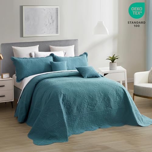 Image of Oversized King Bedspread, Embossed Paisley Quilt Set King /Cal King, Lightweight Reversible Coverlet, Scalloped Edge - Fresh Classic Look, 5 Piece, Lagoon