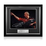 Exclusive Memorabilia Dartfoto, signiert von Phil Taylor. In edlem Rahmen.