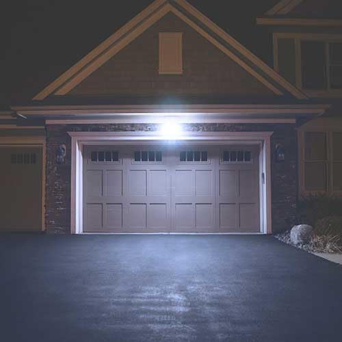 Radiador LED de 30W negro con luz cálida de 3000K e IP66 para fachada y garaje 5
