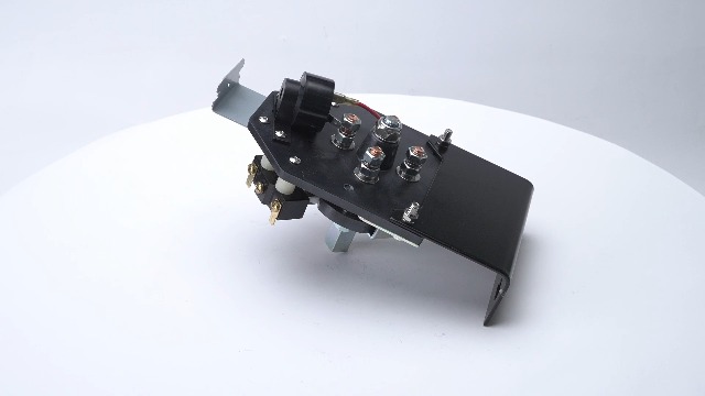 いえい OEM Dixie Chopper Front Transmission Mounting Bracket for