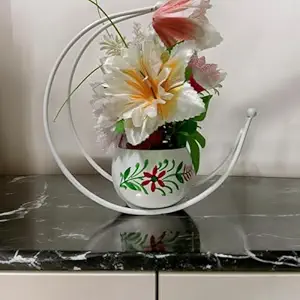Unique Craft Moon Shaped Metal Flower Vases for Home Decor Item for Living Room Gold Finish Flower Pots for Home Decoration