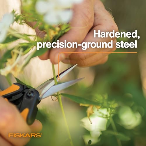 Fiskars 6" Pruning Scissors for Flower Stems, Herbs, Buds, and Small Plants, Garden Snips with Stainless Steel Blades, Gardening Trimmers with Comfortable Handle by Fiskars - Image 5