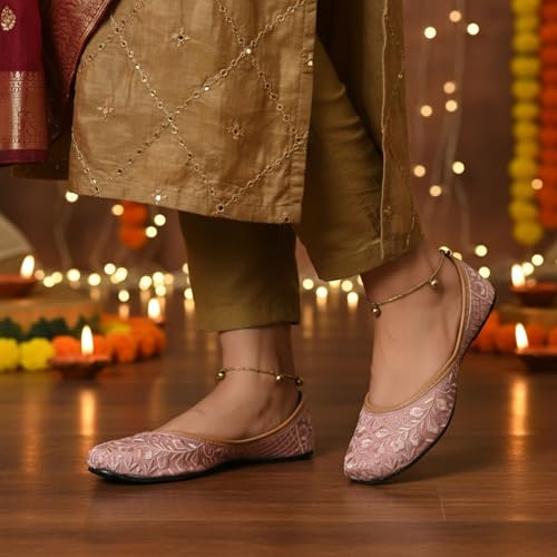 Image of DFR Women's Embroidered Mojari Punjabi Jutti Juti Shoe