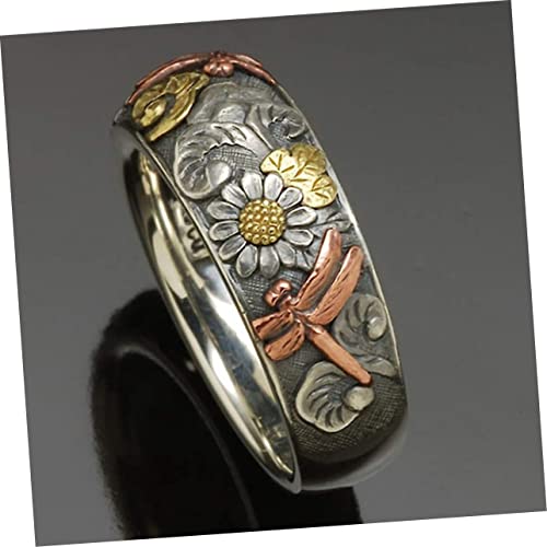 Fleurs vintage et libellules : la bague idéale au quotidien