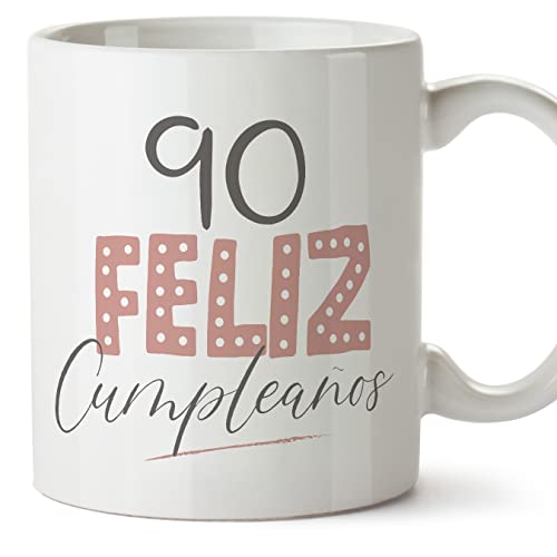 MUGFFINS Tazas 90 Cumpleaños - En Español - ¡Feliz Cumpleaños! Rosa - 11 oz / 330 ml - Regalo original y divertido MUGFFINS Tazas 90 Cumpleaños - En Español - ¡Feliz Cumpleaños! Rosa - 11 oz / 330 ml - Regalo original y divertido