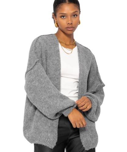 SASSYCLASSY Strickjacke Damen kurz mit Außennähten - Oversize Cardigan Damen kurz Herbst Winter - Grobstrickjacke Damen elegant Langarm mit V Ausschnitt - Kurze Strickweste Damen Warm Grau S M L