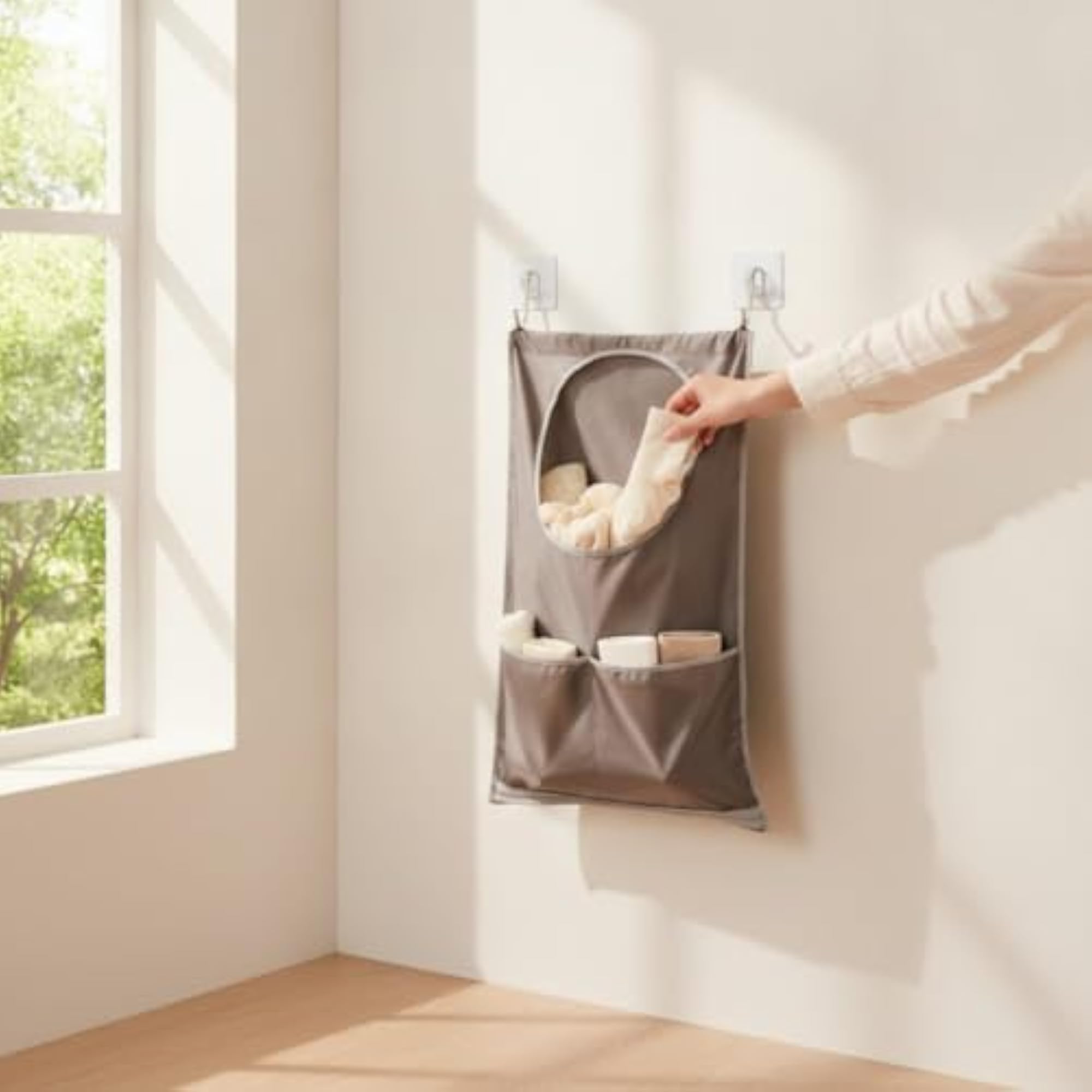 Mesh Wall Hanging Storage Bag with Hooks