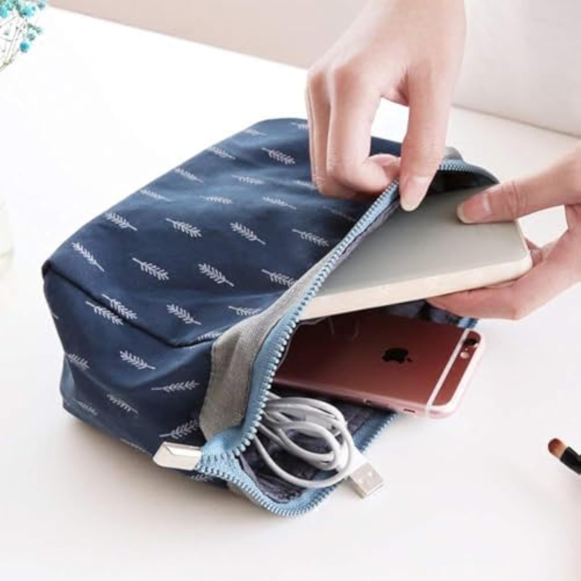 Naylon Cosmetic Toiletry Makeup Pouch, Travel Organizer