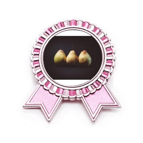 Broche poire rose en métal M pour illuminer une veste lors de vos sorties en ville