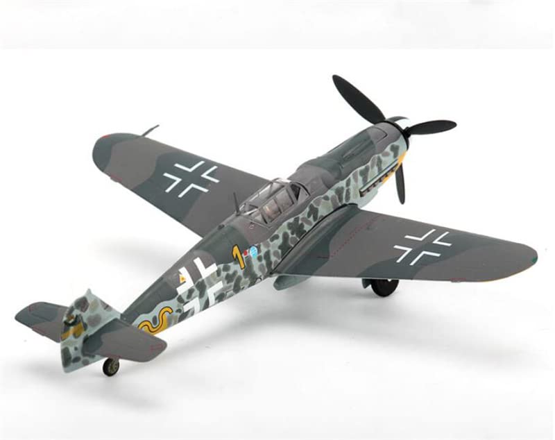 Amazon.co.jp: JC Wings BF 109G-6 Luftwaffe JG52 東部戦線.1943 1/72  