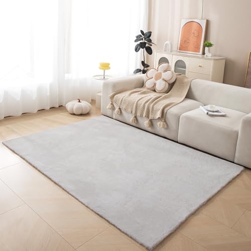 ThreadGlobe 6' x 9' Grey Faux Rabbit Fur Rug