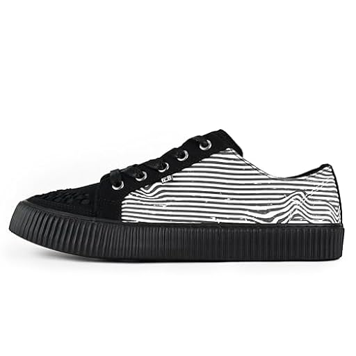 T.U.K. Ribbed Sole Sneaker - Zapatillas de Moda para Hombres y Mujeres - Estilo Skate, Punk, Rock y Gótico en Piel, Ante y Lona - Color Blanco Negro Lona - Talla 39 | Ya disponible en tu tienda friki favorita! En mundofriki.es!