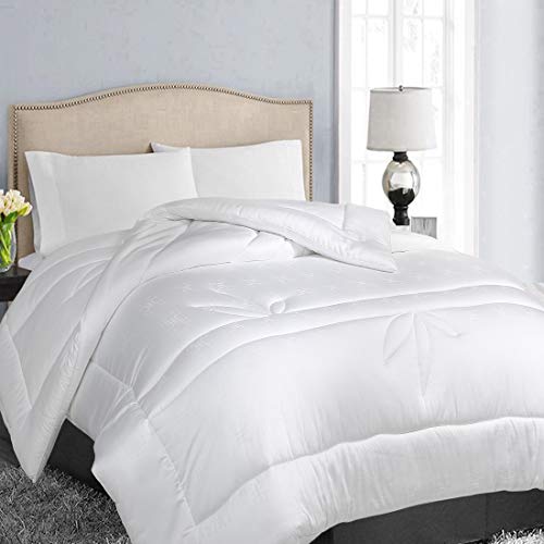 EASELAND All Season Full Size Soft Quilted Down Alternative Comforter Hotel Collection Reversible