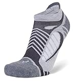 Construction minimaliste : des fils ultrafins créent la chaussette de course invisible la plus légère et transparente, offrant une sensation minimaliste tout en garantissant protection pour la course, la marche ou les sports.