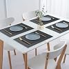 Matches21 Tovaglietta Moderna Intrecciata In Plastica – Set Grigio Chiaro, 45x30 Cm, Facile Da Pulire, Antimacchia, Per Tavolo Moderno E Cucina - 5