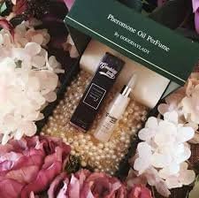 Pheromone Oil Perfume Sex Bomb for Women - Sexy, Attractive, Seductress 7ml