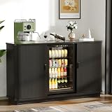 Spazio di archiviazione personalizzabile e capiente: questa credenza è dotata di un portabottiglie rimovibile per 9 bottiglie e di ripiani regolabili per adattarsi a oggetti di diverse altezze, dai piccoli barattoli di spezie alle bottiglie di liquore più alte. I portabicchieri integrati mantengono i calici al sicuro e a portata di mano, rendendola un mobile ideale per intrattenere gli ospiti.