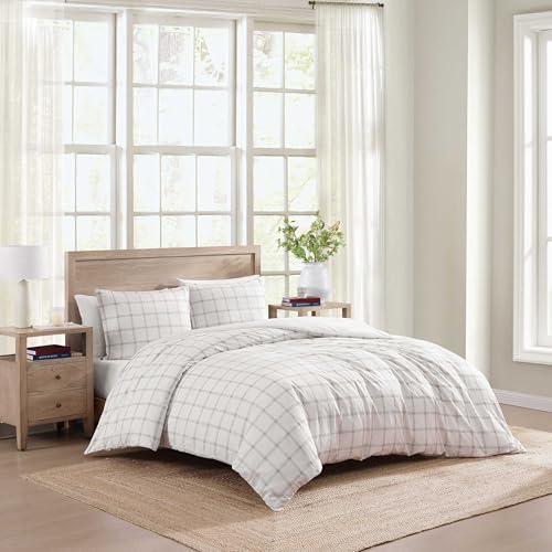 Tommy Hilfiger - Queen Duvet Cover Set with Matching Shams by Tommy Hilfiger - Used condition - Image 2