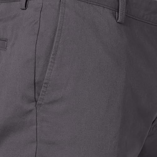 Amazon Essentials Men's Slim-Fit 9