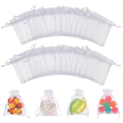 Halinuia 100 Pcs Sachets en Organza 7 x 9 cm, Sacs Cadeaux avec Cordon pour Bonbons Chocolat Bijoux Favoris de Mariage et Fête d'Anniversaire, Blanc
