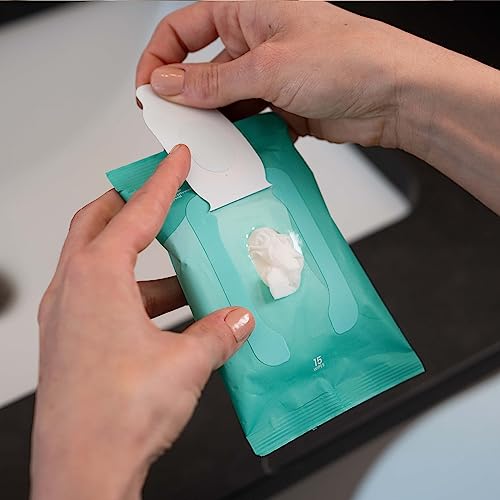 image for Lume Acidified Deodorant Wipes - 24 Hour Odor Control - Aluminum Free,
