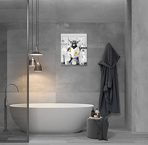 Cow Picture Bathroom Decor 8X10In Farmhouse Wall Decor Wall Art Funny Black And White Canvas Room Decor Sunflower Paintings Artwork Framed Cow Sitting On Toilet Reading Newspaper Black Wall Art Gift #TOP3