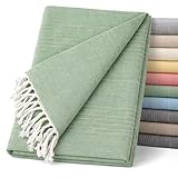 foulard sofa ikea Estilo Decorativo para Mejorar Cualquier Ambiente: Las jarapas multiusos ofrecen un diseño atemporal que combina con cualquier decoración. Ya sea para tu sala de estar, dormitorio o terraza, este foulard se adapta a todos los estilos decorativos, desde modernos hasta clásicos. Añade un toque sofisticado y práctico a tu hogar con este accesorio decorativo único.
