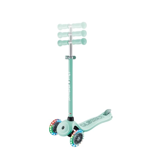 Foto 5 de 8 de Globber - GO•UP Sporty Lights - Patinete evolutivo de 3 Ruedas con Asiento Desmontable, reposapiés y Luces…