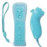 Se conecta al controlador remoto de Wii en su puerto de expansión.