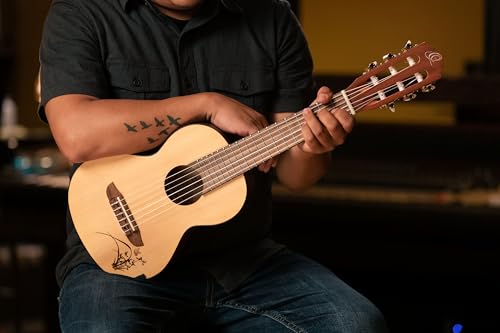 Miniatura 7 de Ortega Guitars Travel Guitar Acústica - Mini Travel Series - Guitarlele 6 Cuerdas - Tapa De Abeto Grabado A Laser Rgl5