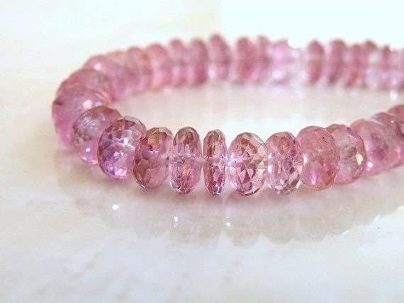 Gemme rondelle rose mystic pour créer un bijou personnalisé